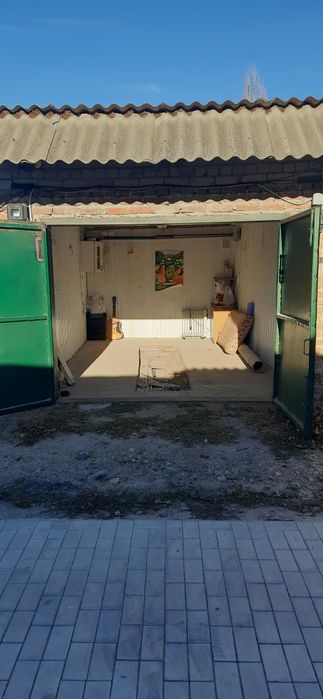 Продам капитальный гараж