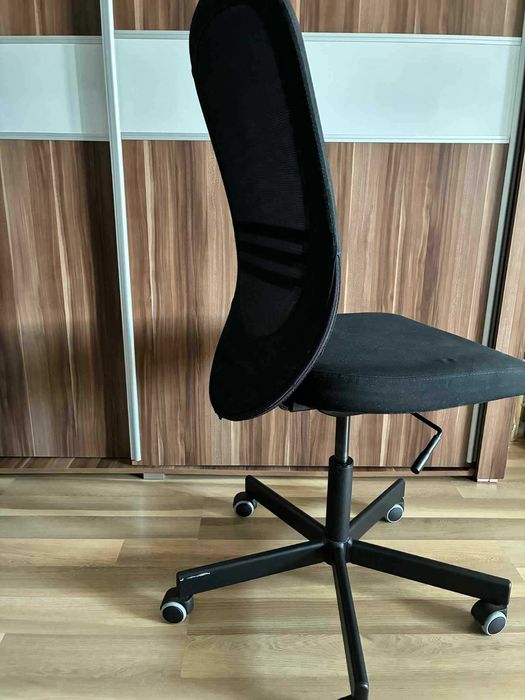 Krzesło biurowe używane