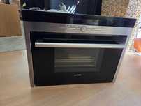 Kompaktowy piekarnik parowy Siemens HB36D572