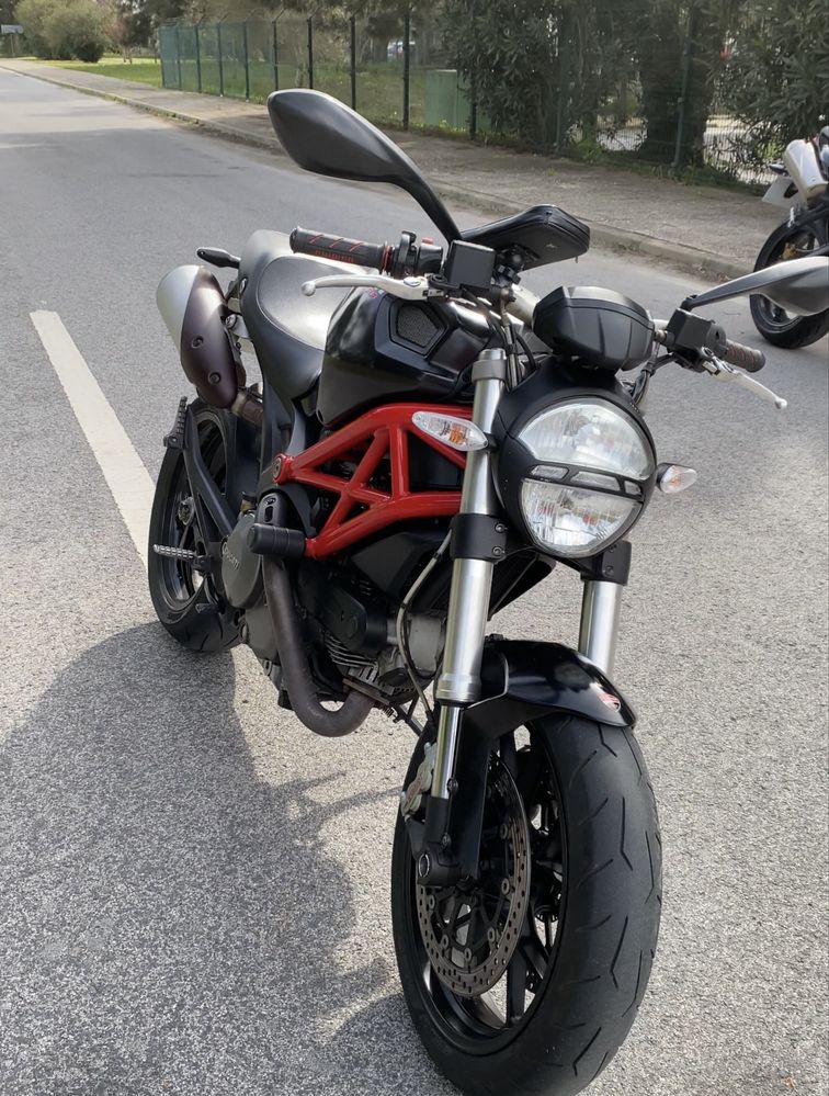 Ducati Monster 796