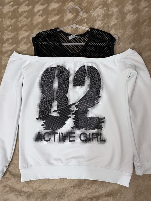 Кофта з відкритими плечима