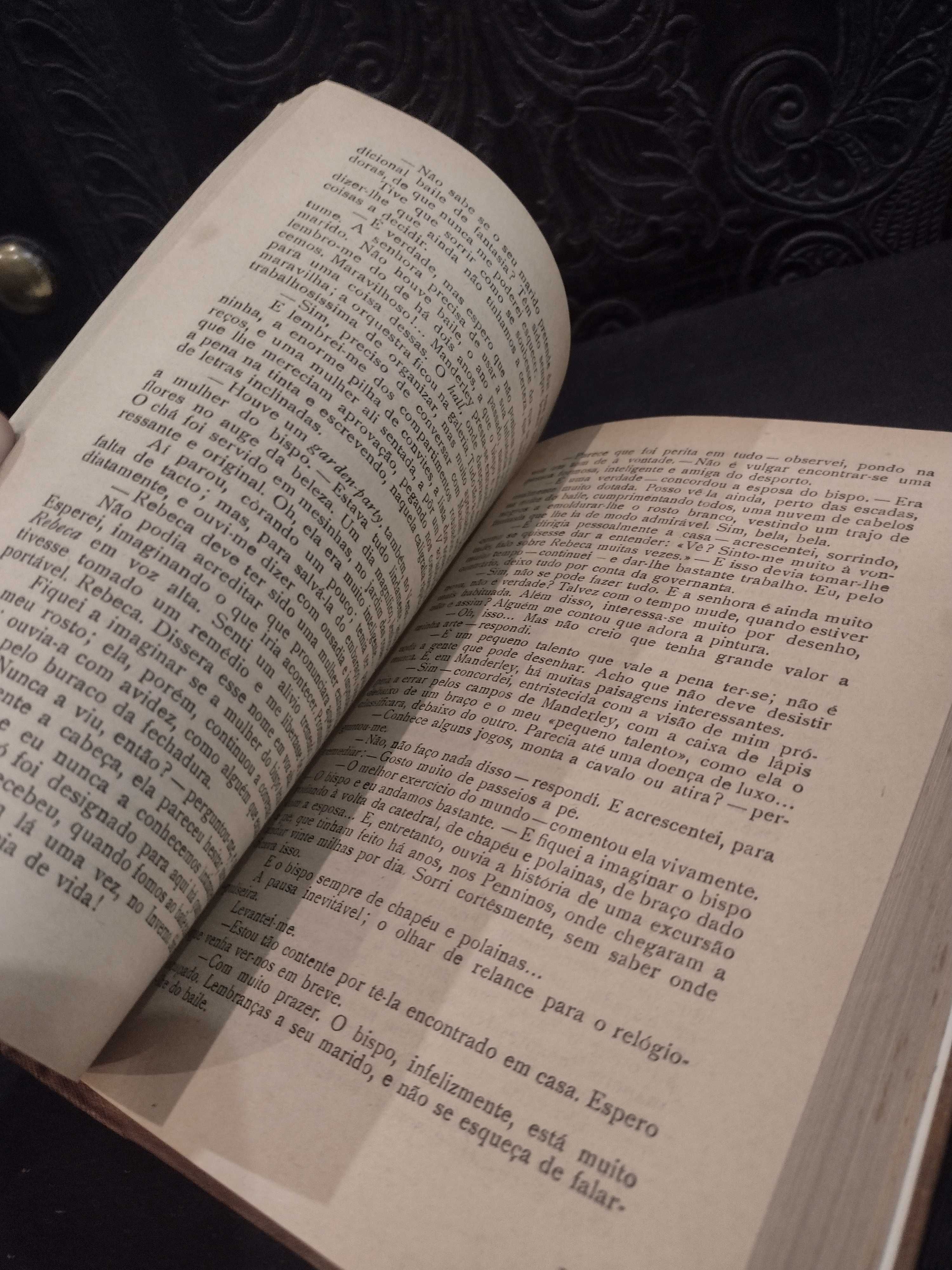 Rebecca - Daphne du Maurier