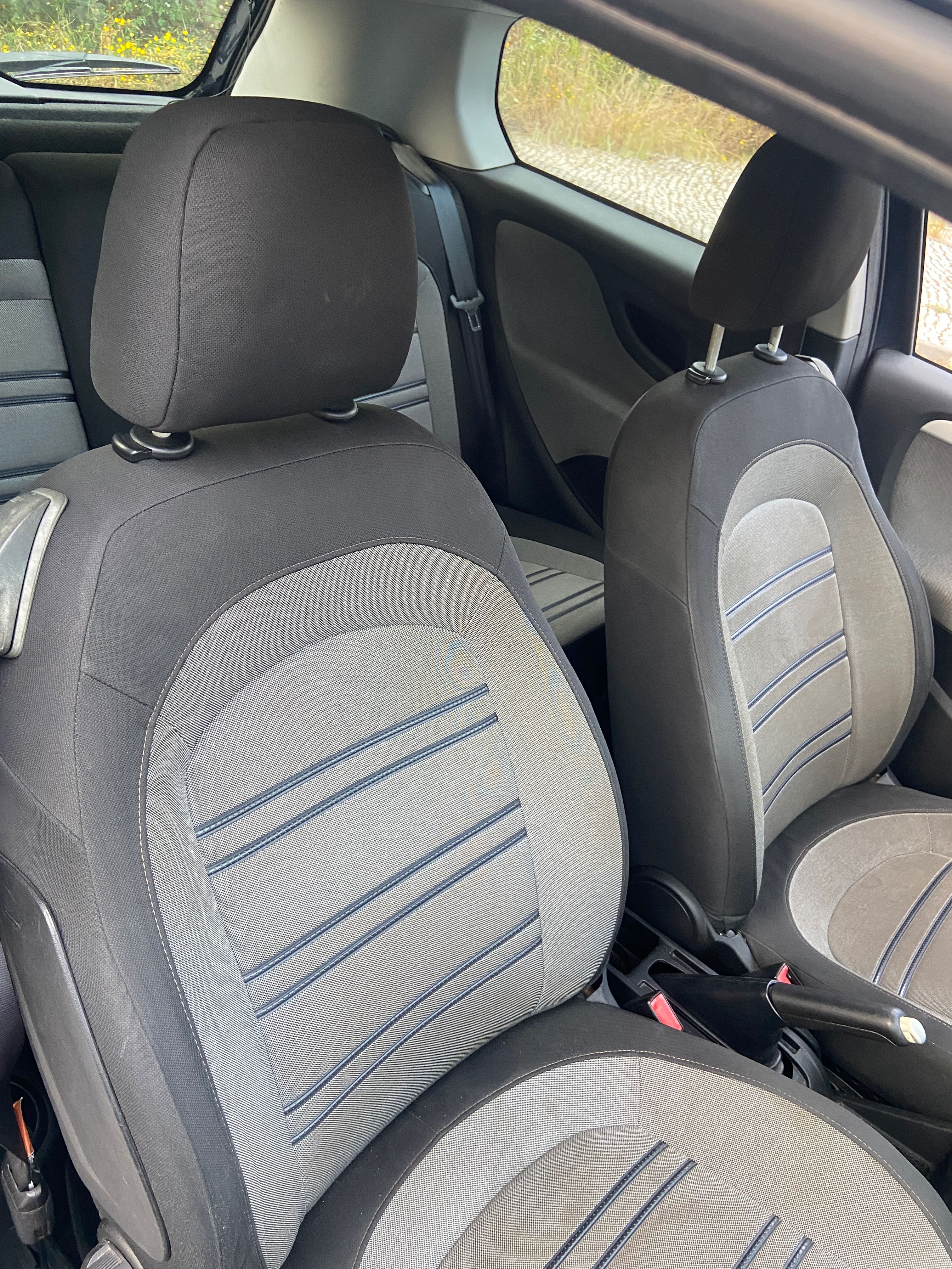 Fiat Punto Evo azul