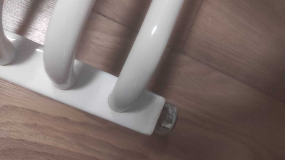 Kaloryfer łazienkowy biały 40x110 cm sprawny!