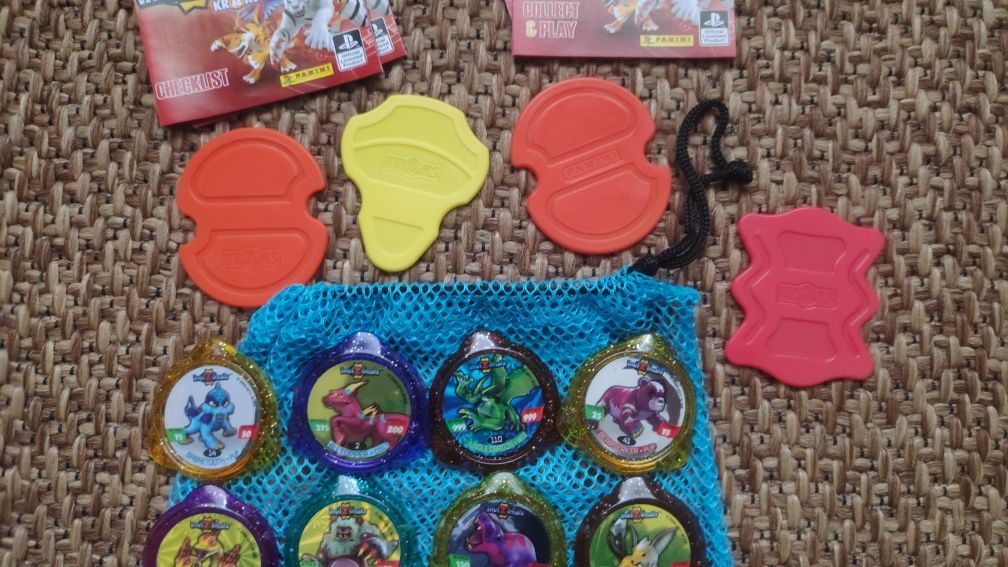 12 Tazos Invizimals Kraks Panini