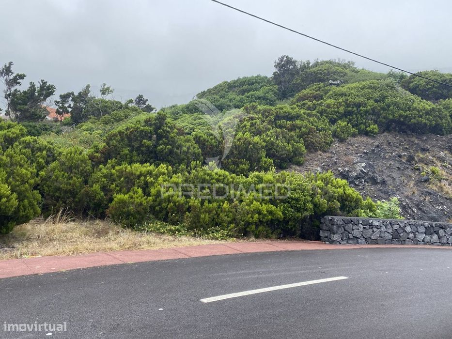 Terreno Rústico, Casteletes - Urzelina