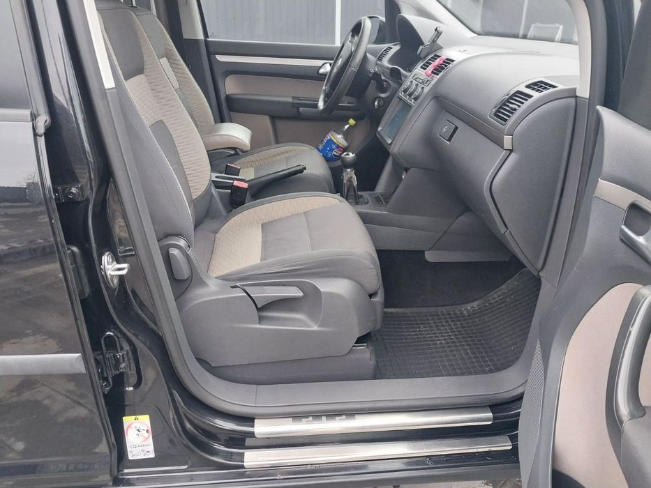 Volkswagen Tauran CROSS. 2.0 TDI