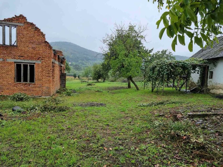 Земельна ділянка недалеко від Ужгорода, с. Глибоке