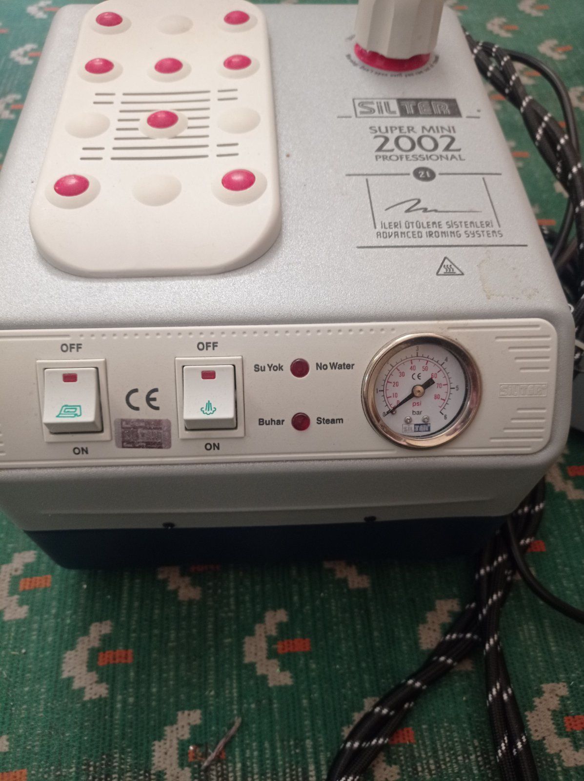 Парогенератор с утюгом SILTER SPR/MN 2002 2л