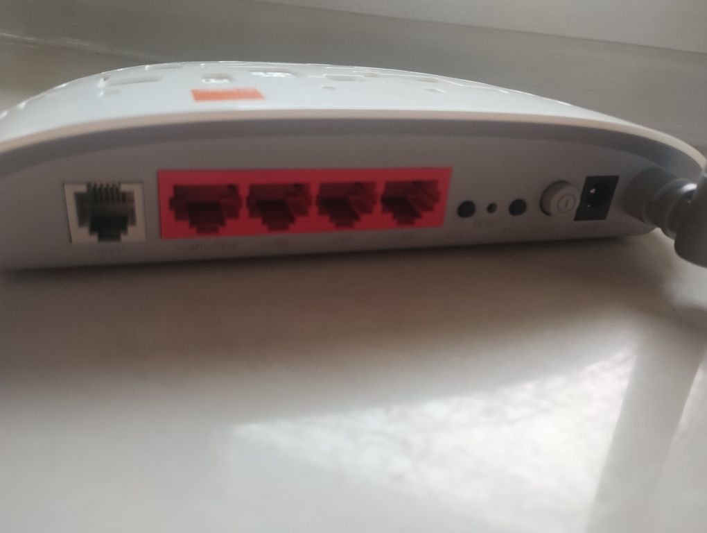 modem wi fi router TP-LINK TD-W8950N