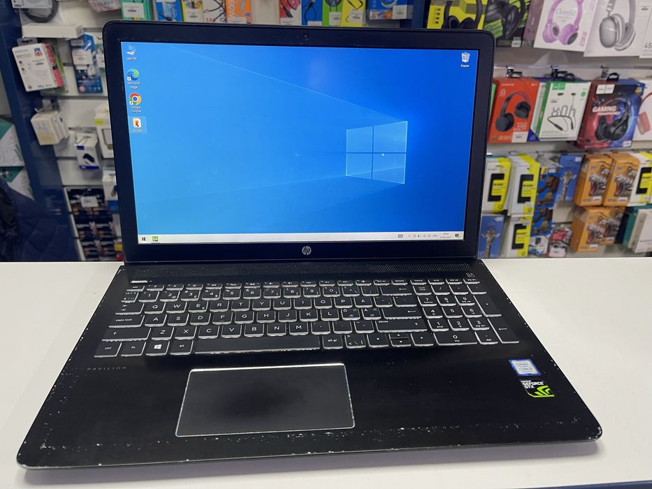 HP intel i5-7300HQ/ram 8gb ddr4/ssd 256gb/nvidia GTX 1050 2gb