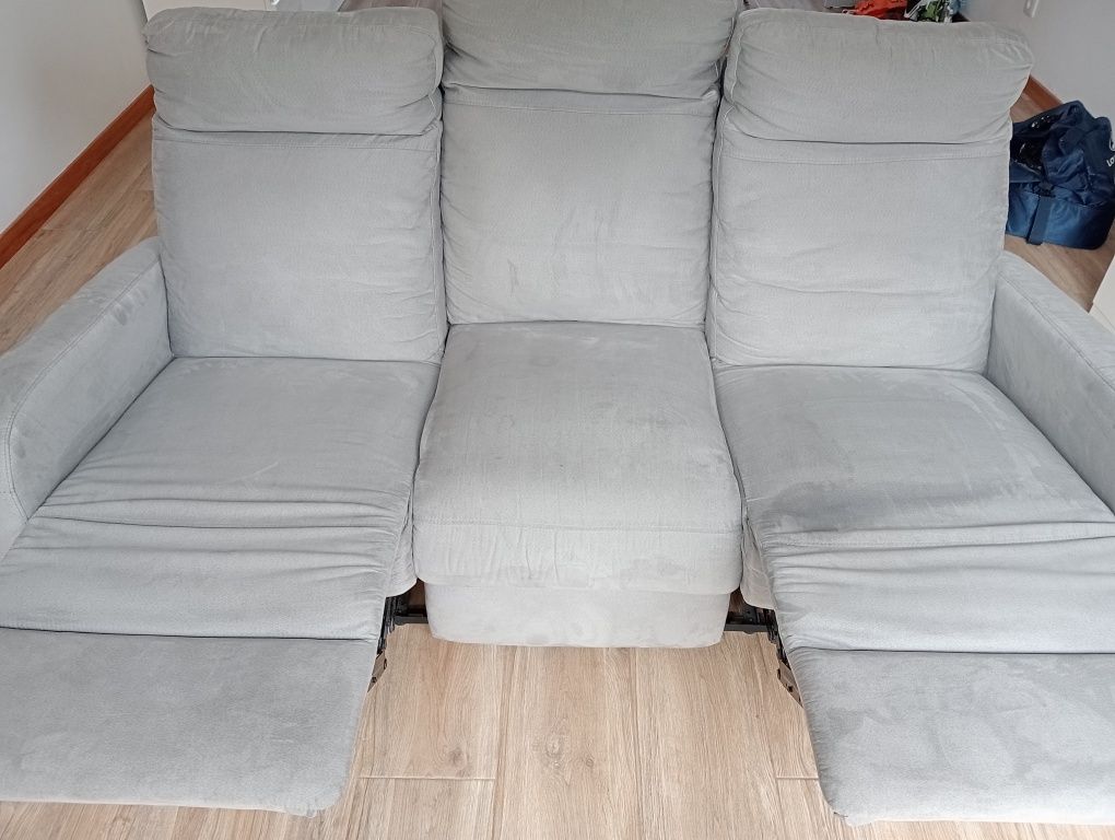 Sofá com relax cinza