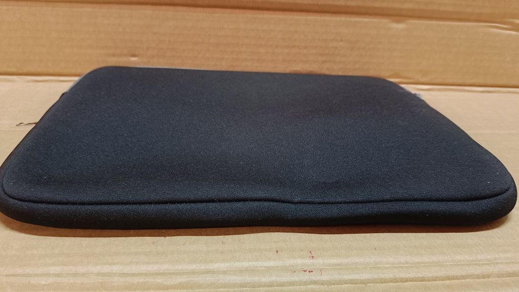 Rapesco  antybakteryjny pokrowiec na laptopa 33.8 cm, czarny