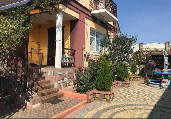 Будинок в Ружичній