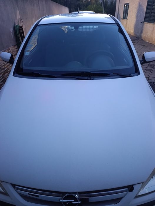 Opel corsa 1.3 diesel 2004 comercial