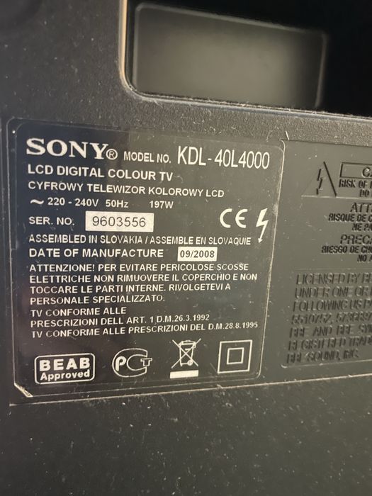 Телевизор Sony 40L4000 и телевизор Samsung UE32EH5307K