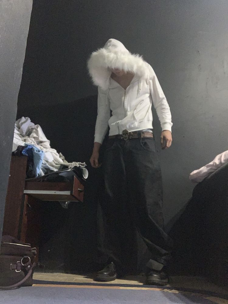 White zip-hoodie swag с мехом