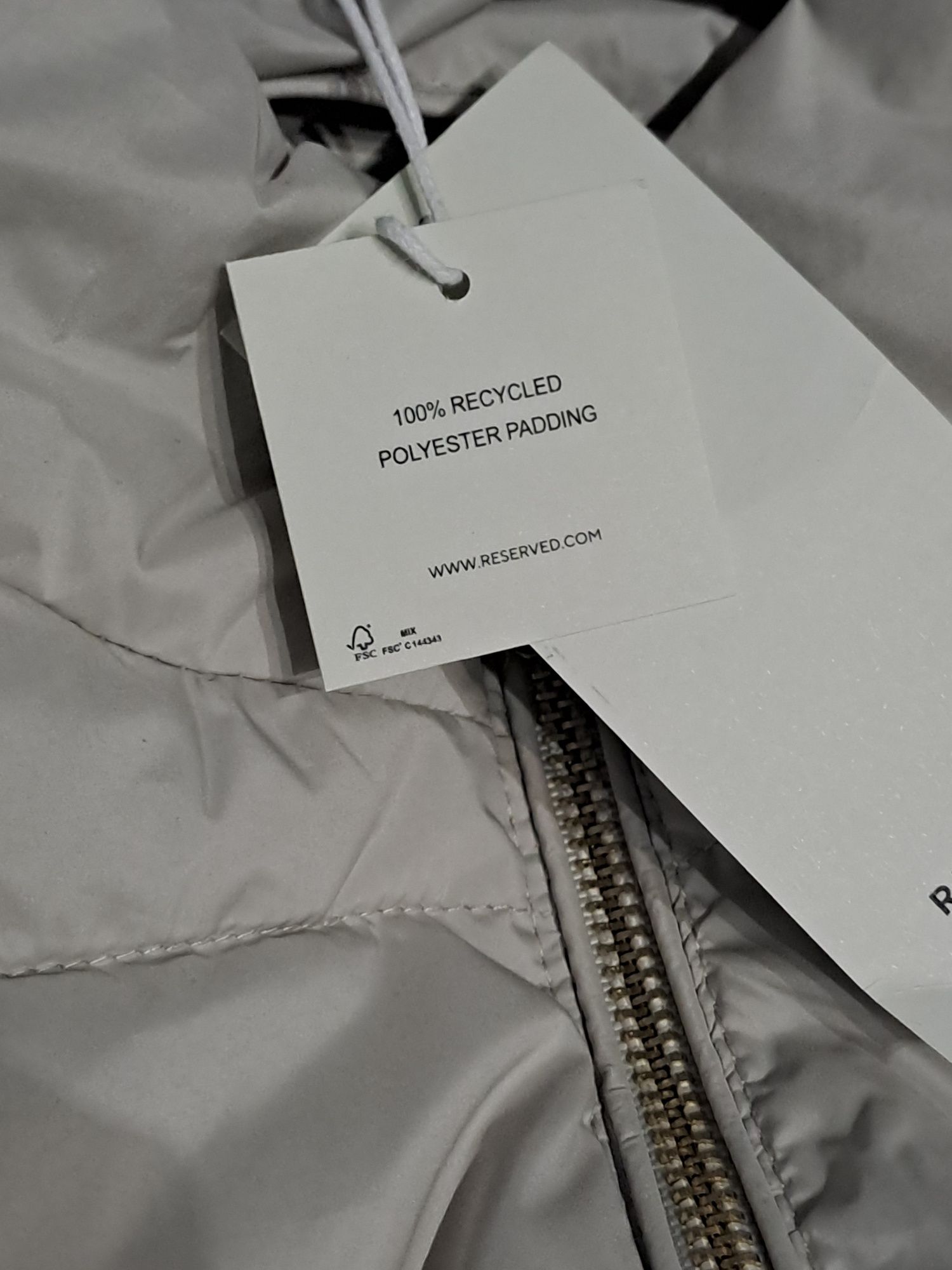 Pikowany płaszcz light padded