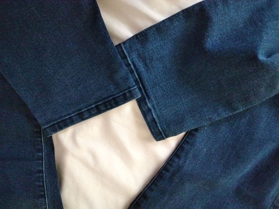 Spodnie ciążowe z pasem