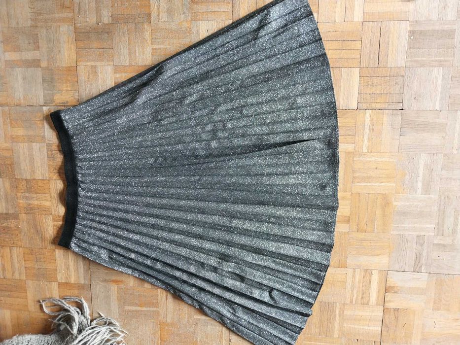 Spódniczka plisowana srebrna M/L
