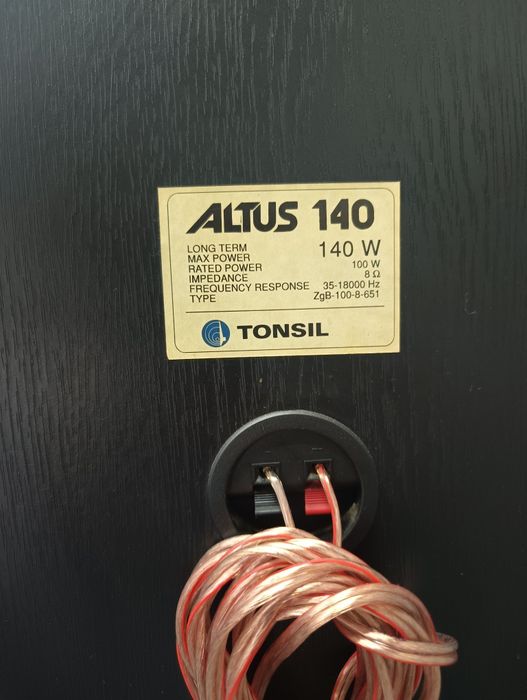 Altus 140W kolumny