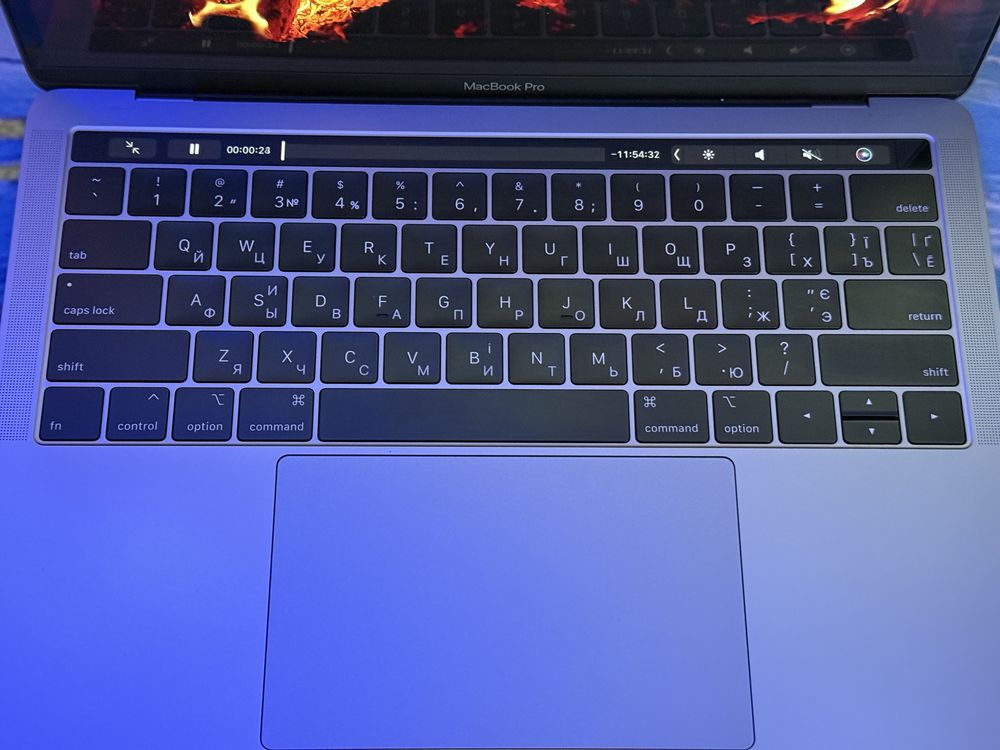 MacBook Pro 13 2019