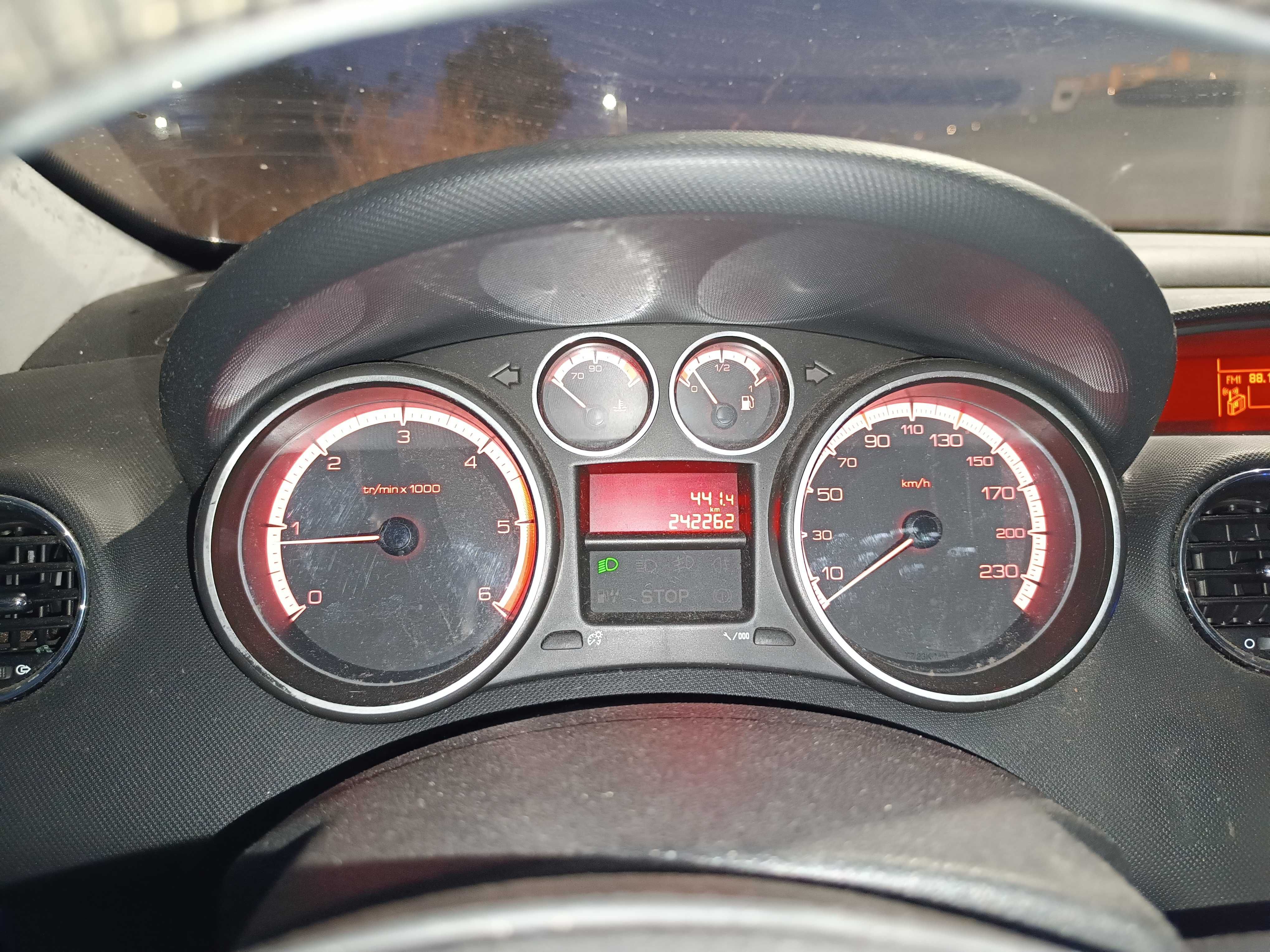 Peugeot 308 1.6 HDI 110 cv