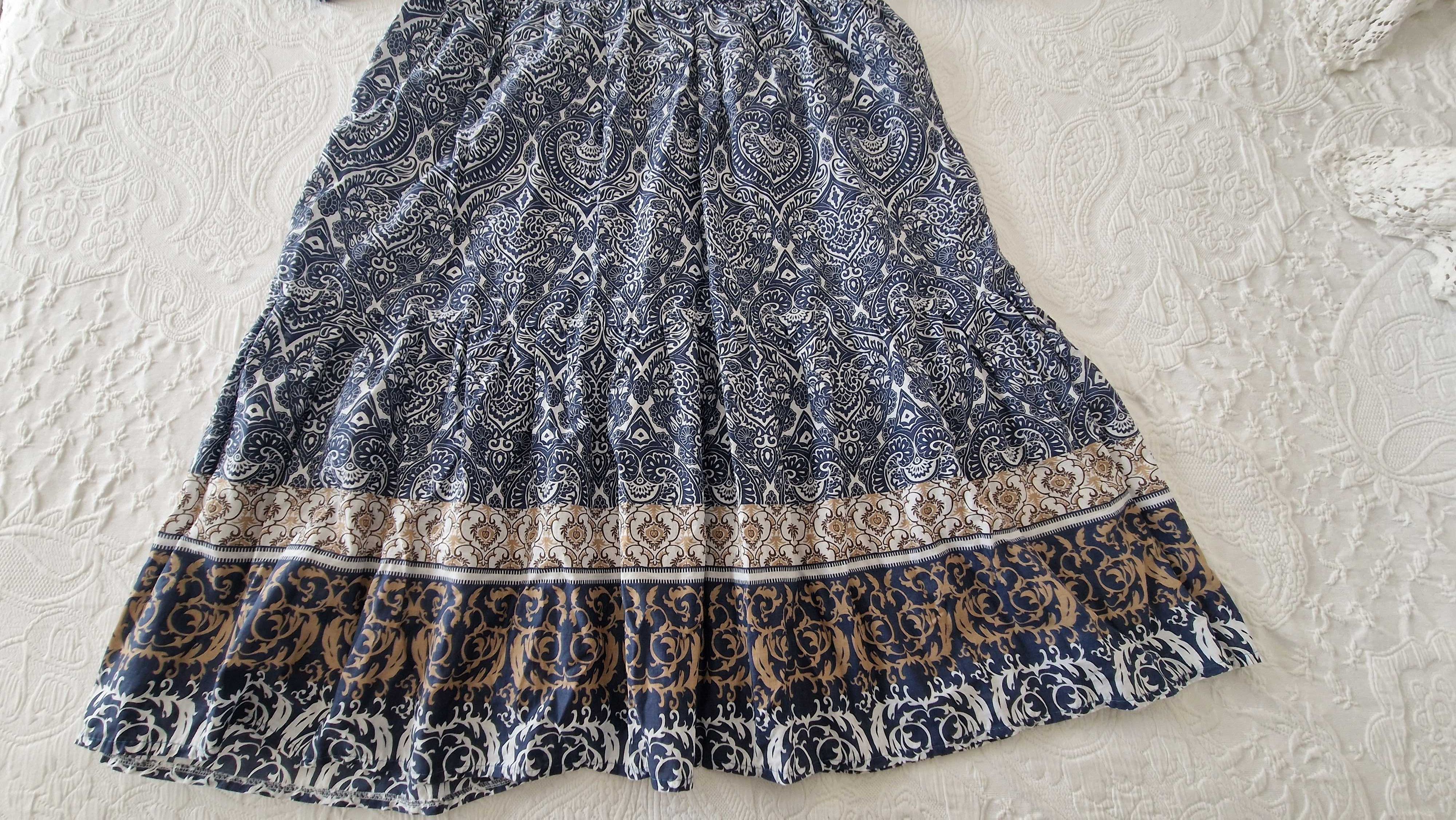 Vestido estampado manga curta, tamanho M
