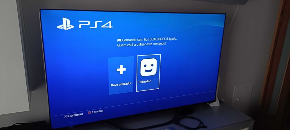 PS4 Pro 1TB - Comando original + Call of Duty