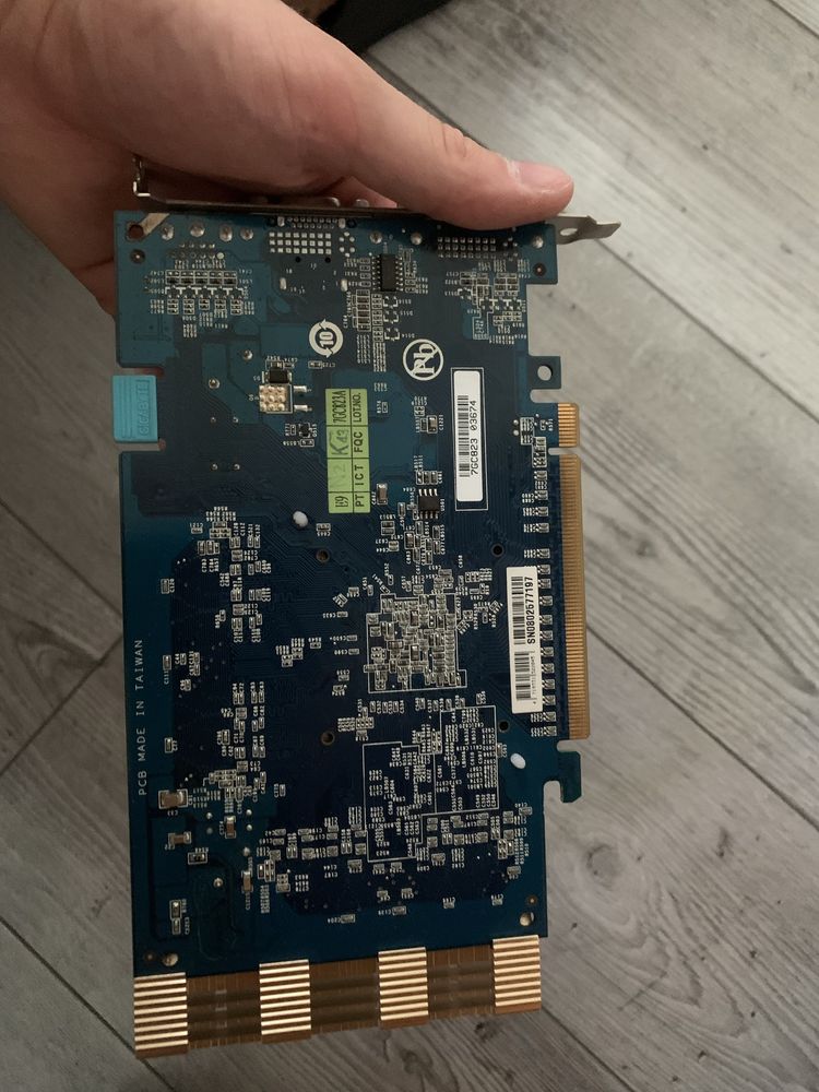 Karta graficzna gigabyte