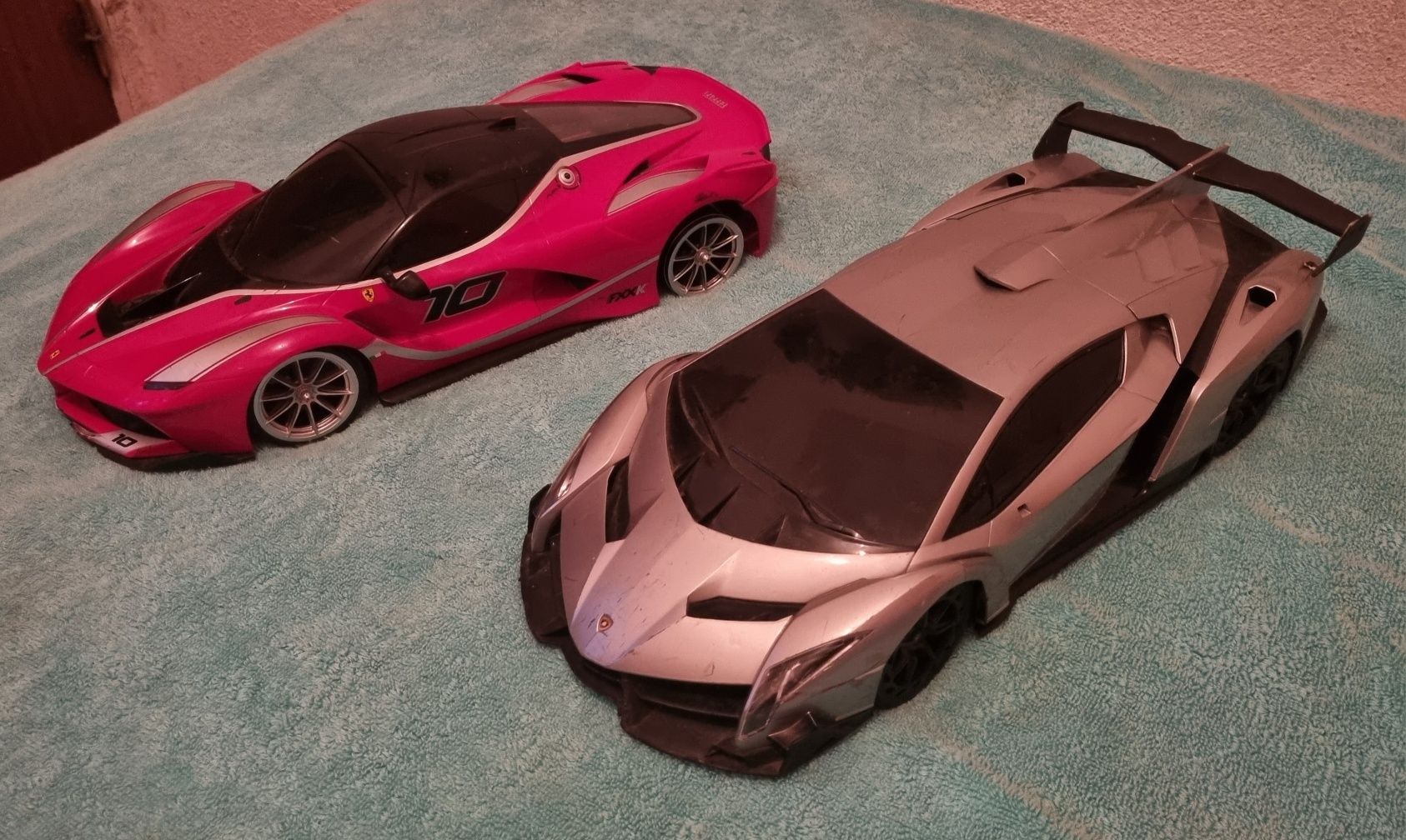 Carros Telecomandados para peças sem comandos valor de cada