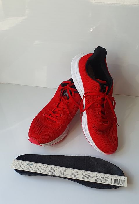 Кросовки чоловічі розмір 45 за 550 в ідеальному стані. 600 Київ Троєщ