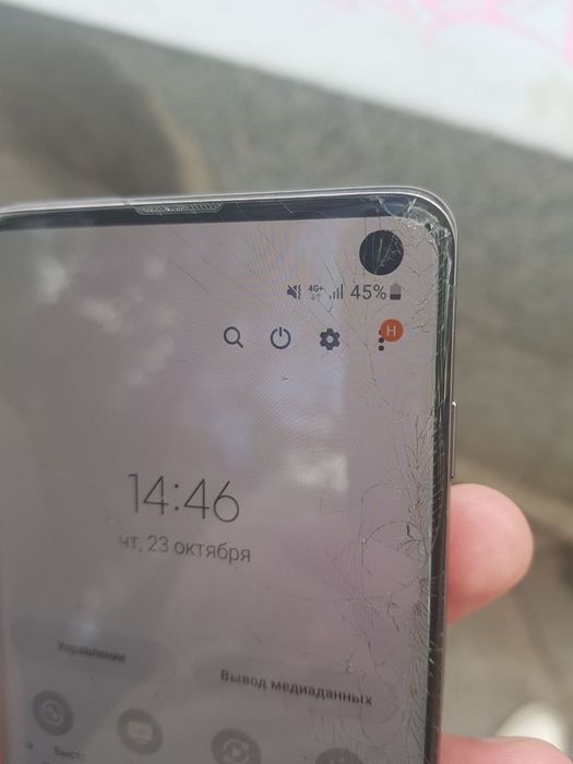 Samsung s10 8/128gb