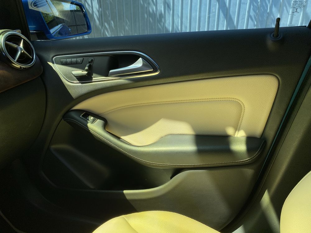 Mercedes-Benz B 250e