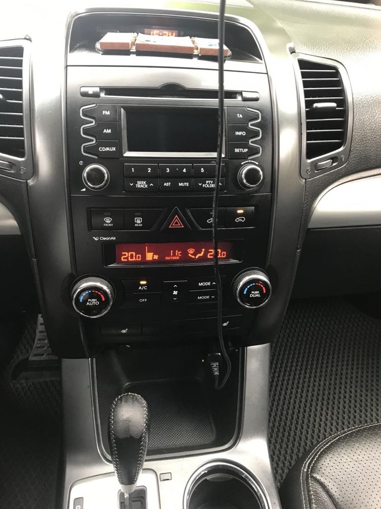 Продам Kia Sorento