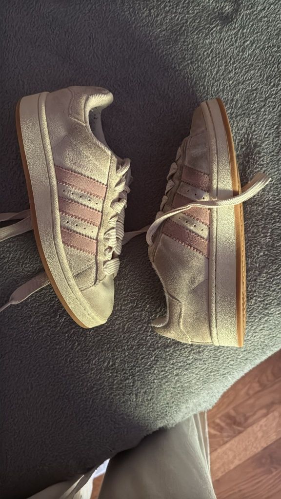 Sapatilha Adidas