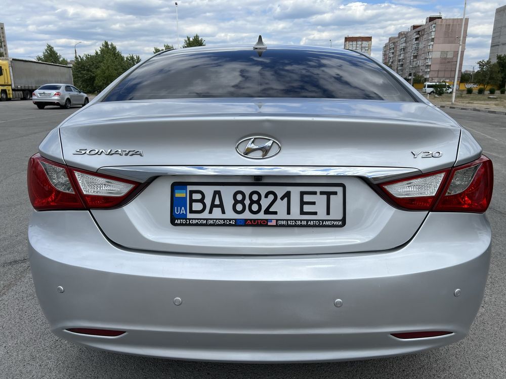 Hyundai Sonata LPI , не крашена , родной пробег 210 тыс