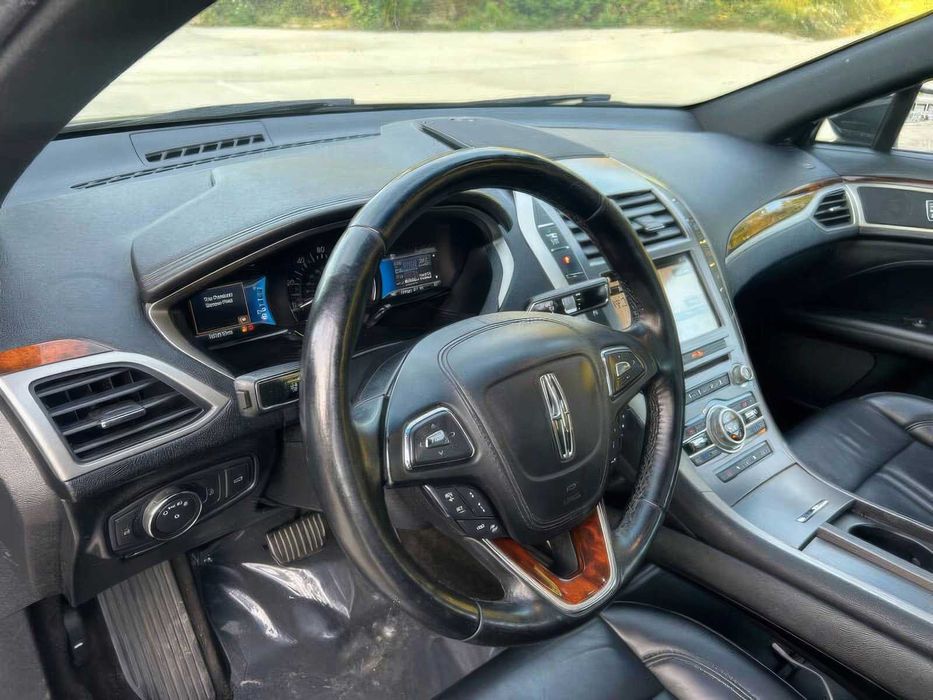 Lincoln MKZ      2018