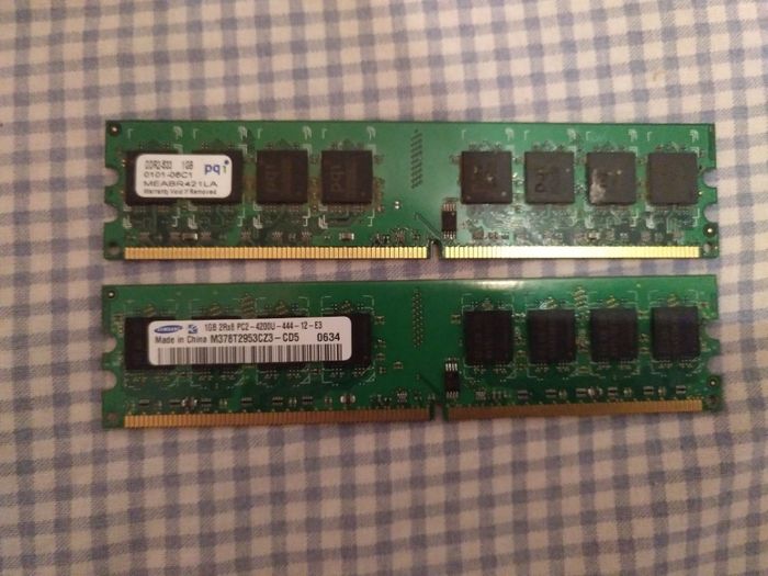 Memória DDR2 1GB
