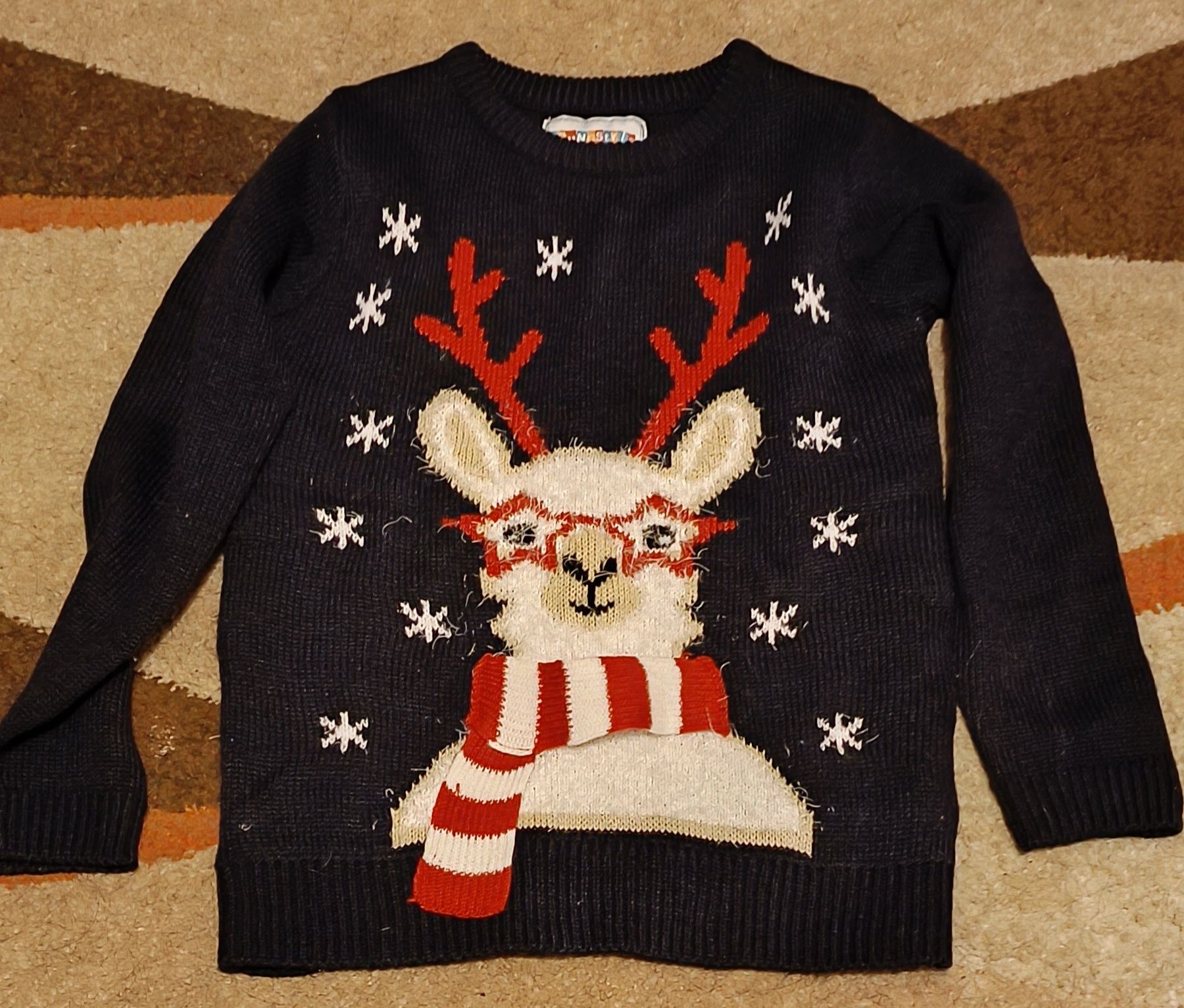 Sweter świąteczny. Nowy. 122/128