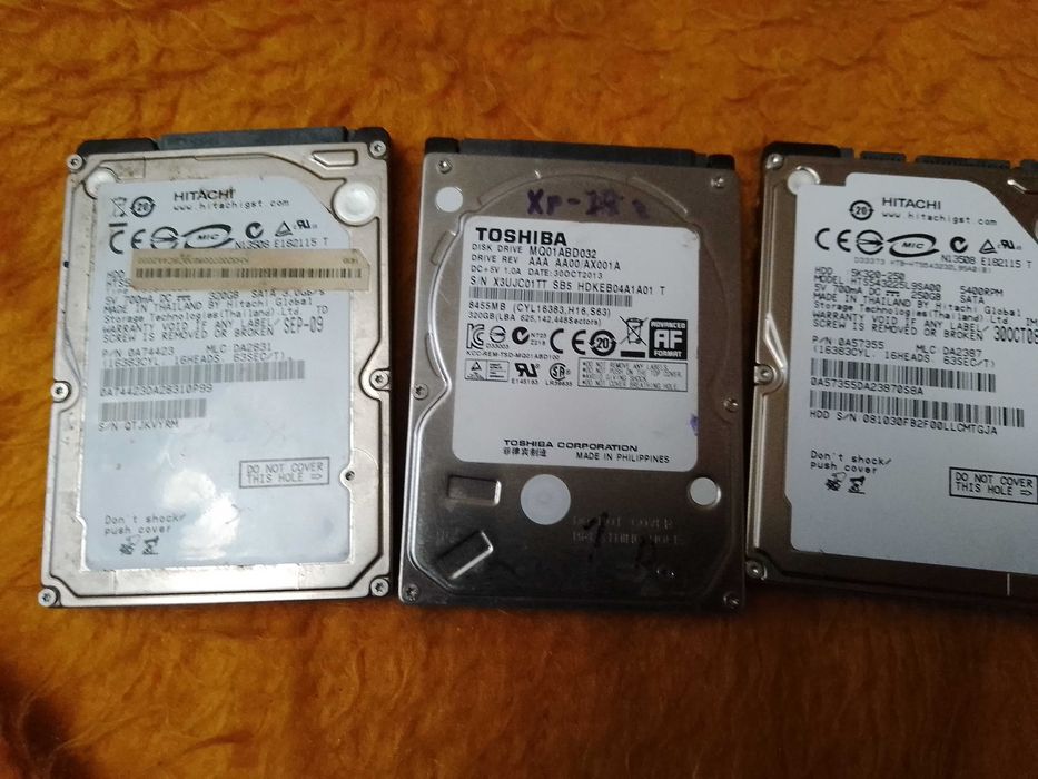 Продаются новбук   на запчастини