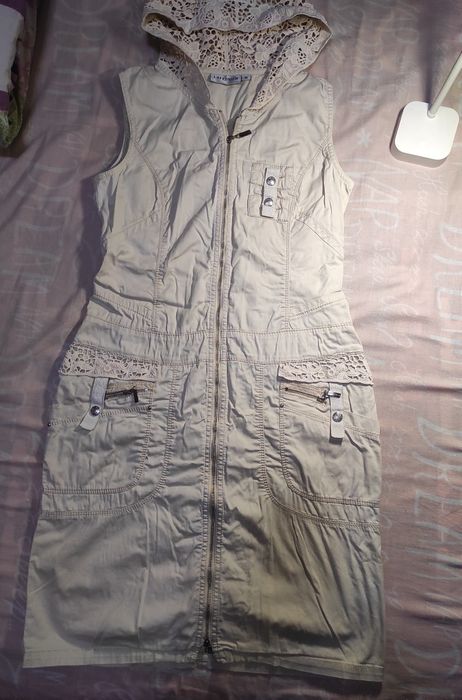 Футболка, шорти, плаття спортивного стилю, плавки купальні