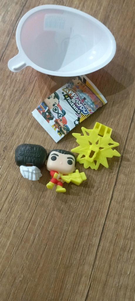 Nowa figurka z Kinder joy Funko pop DC + karteczka