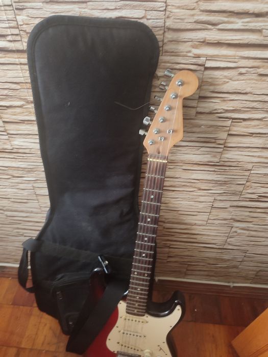 Продається Електрогітара