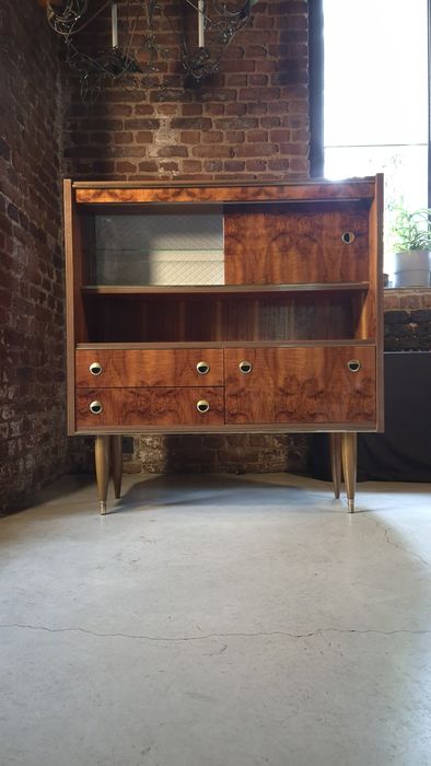 Nr.2201  Elegancki Regał/Kredens w Stylu Mid-Century Modern ( lata 5