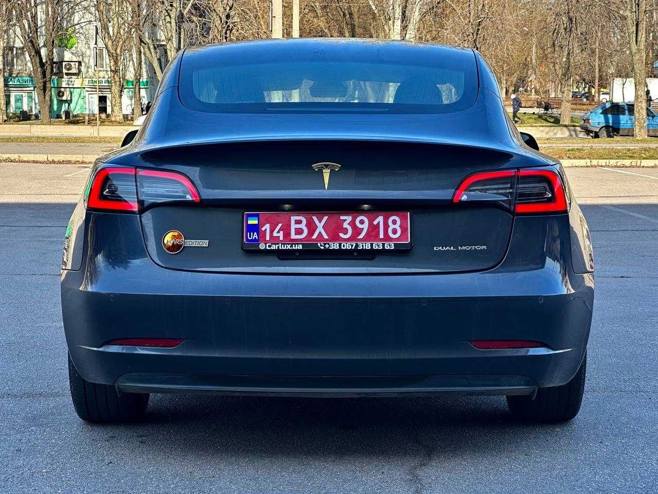 продам Tesla 3 2019