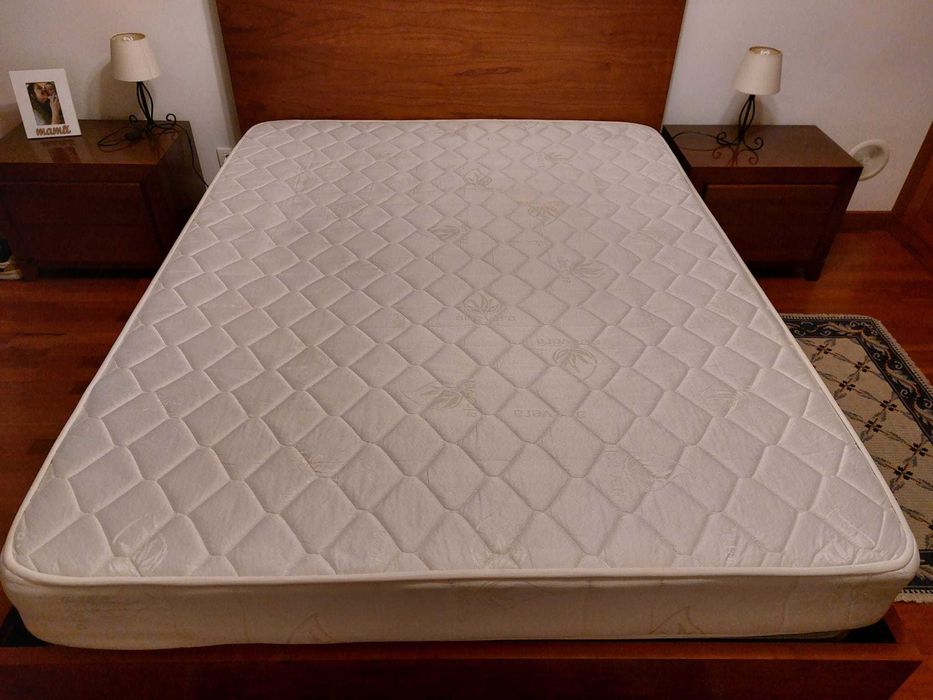 Colchão ortopédico de cama de casal 190 X  - Só o colchão!