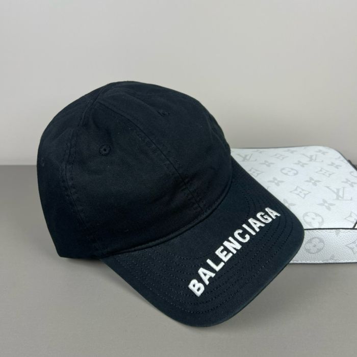 Cap Balenciaga bordado