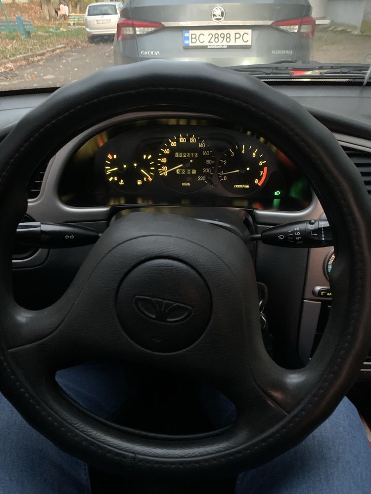 Daewoo lanos 1.5 з тахометром