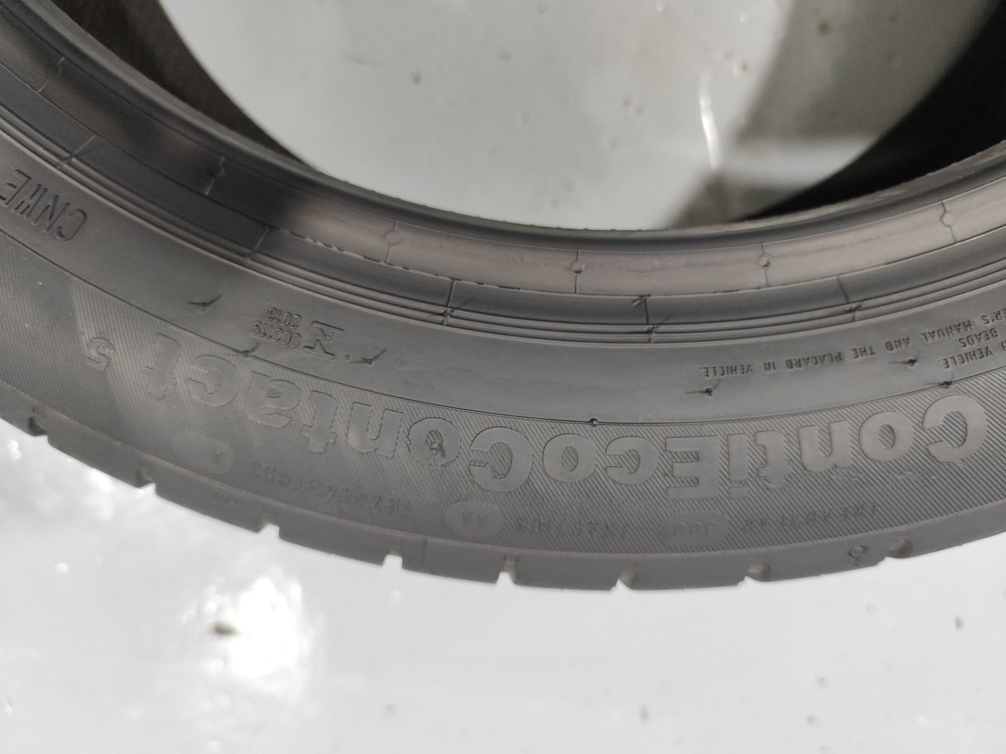 2 pneus semi novos 205-45R16 Continental - Oferta dos portes